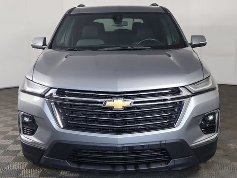 Used 2023 Chevrolet Traverse LT FWD image 11