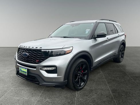 Used 2022 Ford Explorer ST w/ Equipment Group 401A AWD/4WD image 3