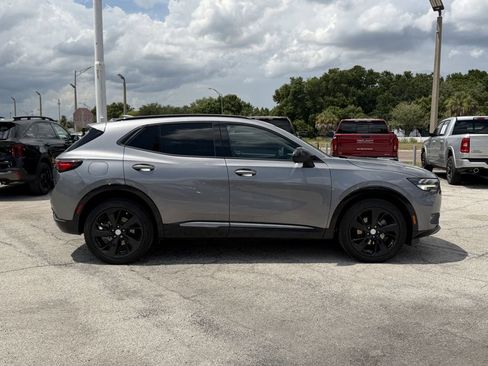 Used 2021 Buick Envision Essence w/ Sport Touring Package FWD image 3