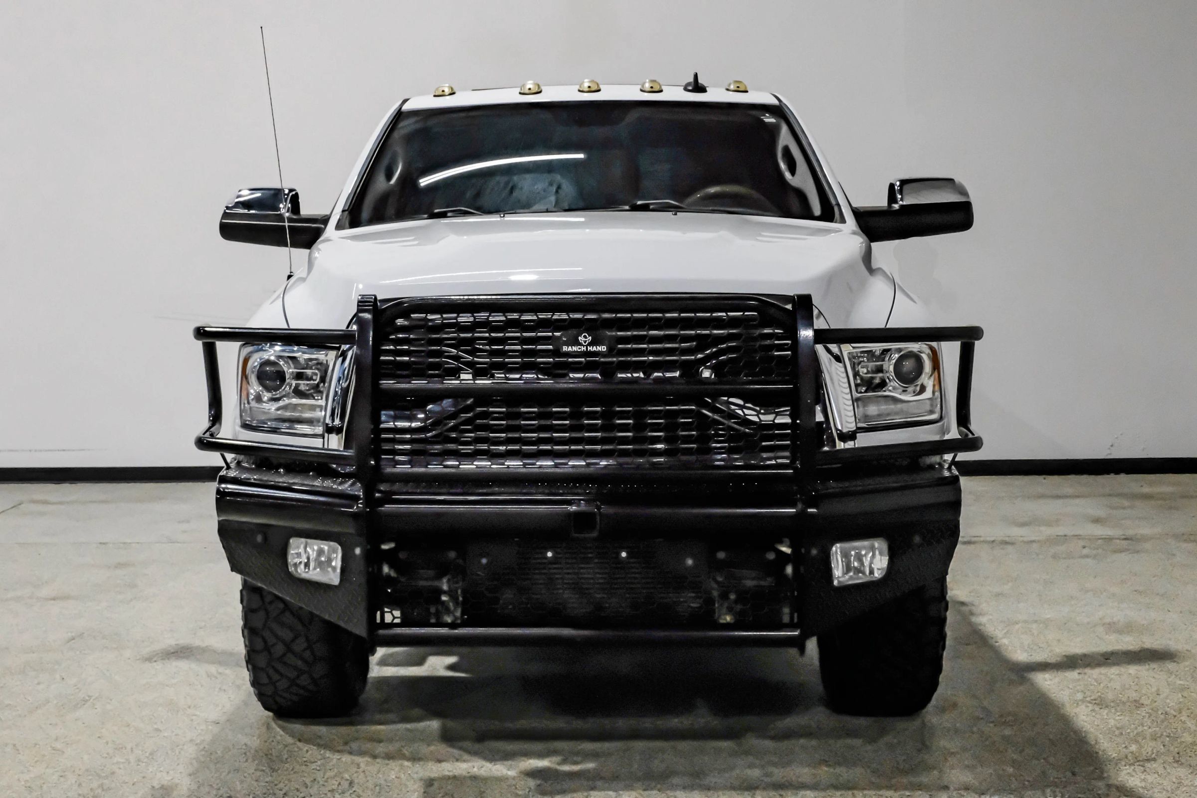 Used 2017 RAM 2500 Longhorn w/ Convenience Group AWD/4WD image 3