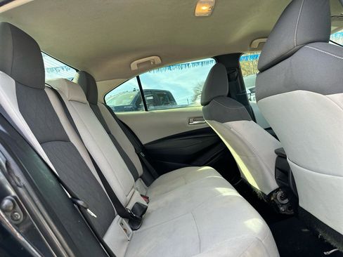 Used 2020 Toyota Corolla LE FWD image 16