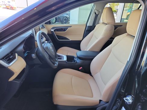 Certified 2025 Toyota RAV4 LE image 13