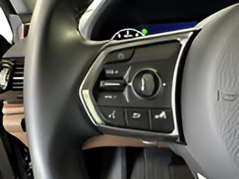 Used 2025 Acura RDX SH-AWD w/ Technology Package image 15