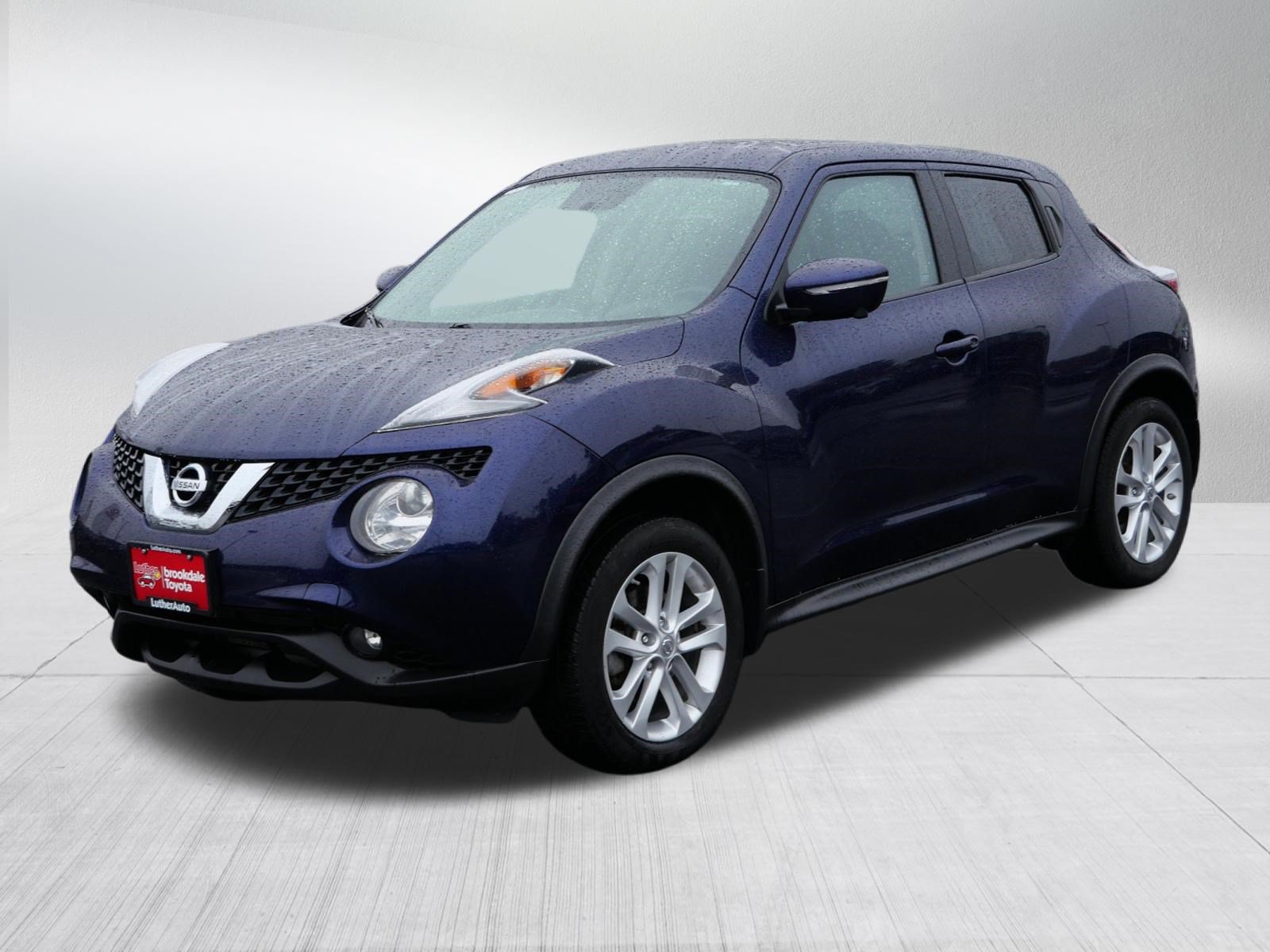 Used 2015 Nissan Juke SV w/ Technology Package AWD/4WD image 3