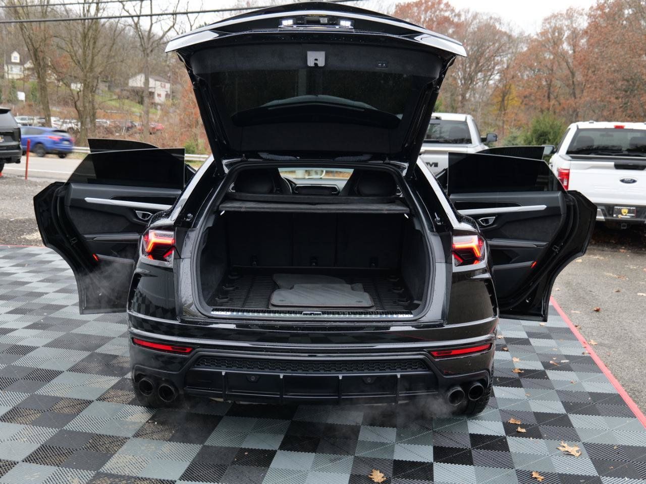 Used 2021 Lamborghini Urus AWD/4WD image 59