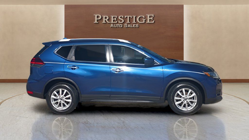 Used 2018 Nissan Rogue SV FWD image 8