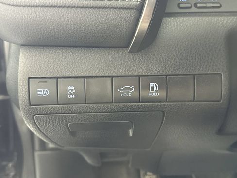 Used 2021 Toyota Camry SE FWD image 22