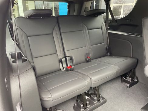 New 2026 Chevrolet Suburban High Country AWD/4WD image 38