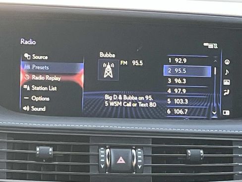 Used 2019 Lexus LS 500 F Sport w/ Accessory Package (Z1) AWD/4WD image 15