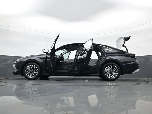 Certified 2025 Hyundai Sonata SEL image 34