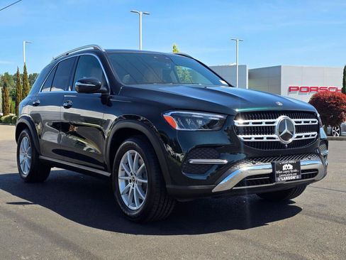 Used 2024 Mercedes-Benz GLE 350 4MATIC w/ Driver Assistance Package image 55