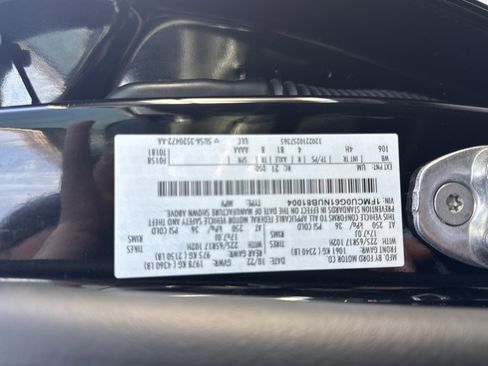 Used 2022 Ford Escape SE FWD image 47
