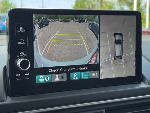 Used 2025 Honda Pilot Black Edition image 25