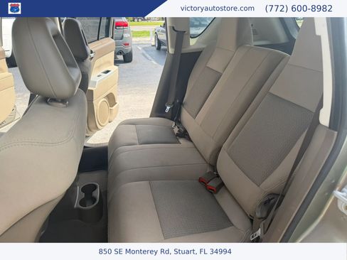Used 2008 Jeep Compass Sport FWD image 14