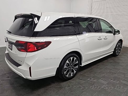 New 2026 Honda Odyssey Elite image 8