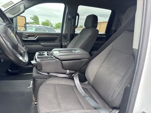 Used 2025 Chevrolet Silverado 2500 LT AWD/4WD image 11