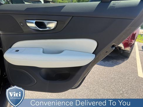 Certified 2025 Volvo V60 B5 Cross Country Ultra w/ Protection Package Premier AWD/4WD image 26
