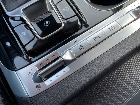 Used 2024 Kia Carnival SX Prestige image 14