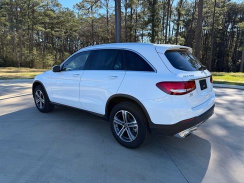 Used 2019 Mercedes-Benz GLC 300 image 3