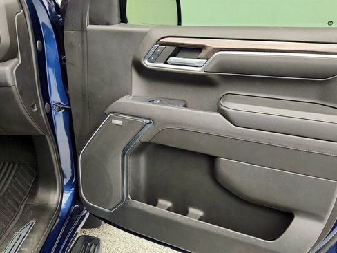 Used 2022 Chevrolet Silverado 1500 LTZ w/ LTZ Premium Package image 27