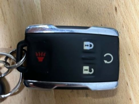 Used 2018 Chevrolet Silverado 2500 High Country w/ Duramax Plus Package image 22