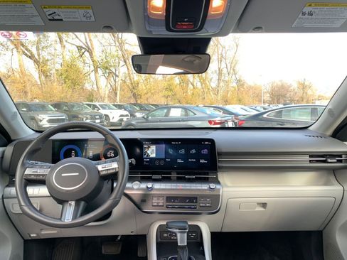 Used 2025 Hyundai Kona SEL image 33