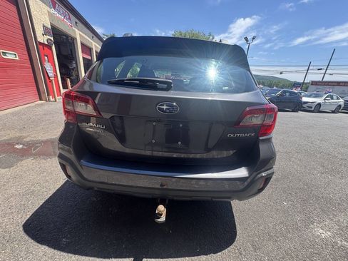 Used 2018 Subaru Outback 2.5i AWD/4WD image 5