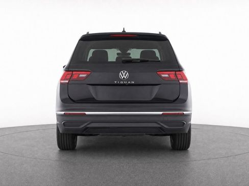 Used 2022 Volkswagen Tiguan S FWD image 7