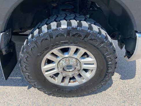 Used 2018 Ford F250 XLT AWD/4WD image 11