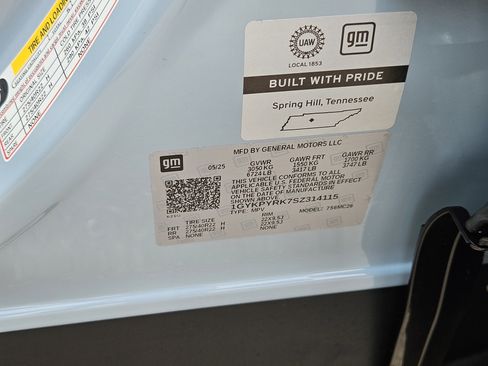 New 2025 Cadillac Lyriq Sport w/ LPO, Floor Liner Package RWD image 37
