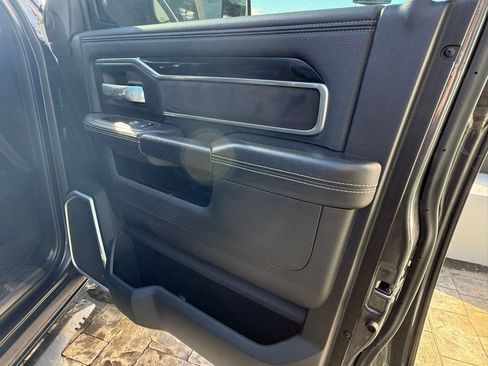Used 2021 RAM 3500 Laramie w/ Night Edition image 27
