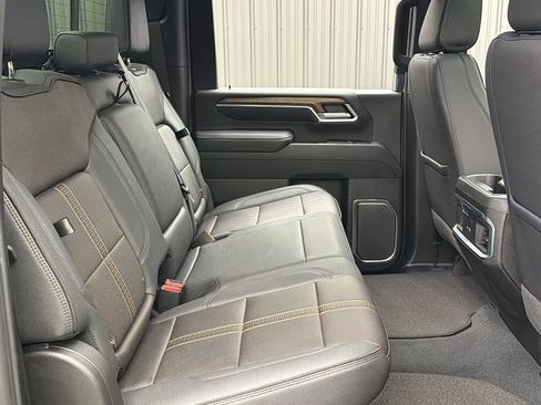 Used 2025 Chevrolet Silverado 2500 High Country w/ Technology Package image 42