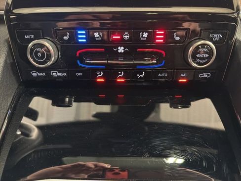 Used 2022 Jeep Grand Cherokee Summit w/ Luxury Tech Group V image 26