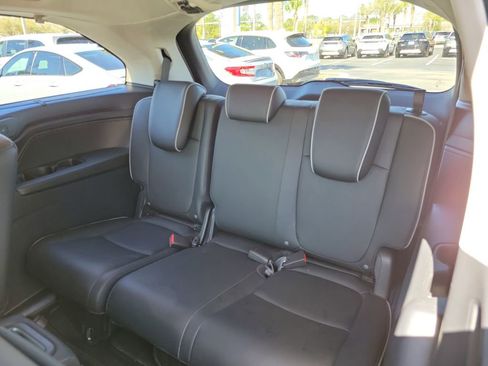 Certified 2025 Honda Odyssey Touring image 17