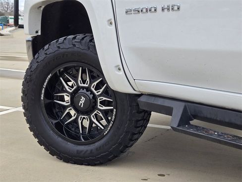 Used 2023 Chevrolet Silverado 2500 Custom w/ Custom Convenience Package image 30