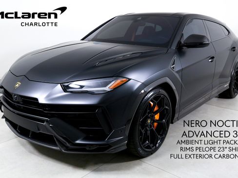Used 2023 Lamborghini Urus Performante AWD/4WD image 1