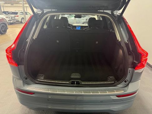 Used 2023 Volvo XC60 B5 Core AWD/4WD image 14