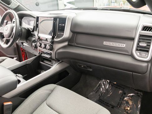 Used 2022 RAM 1500 Big Horn AWD/4WD image 42