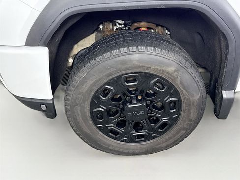 Used 2020 GMC Sierra 3500 AT4 w/ AT4 Premium Package image 26