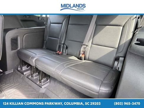 Used 2021 Chevrolet Suburban LT w/ Rear Media and Nav Package AWD/4WD image 11