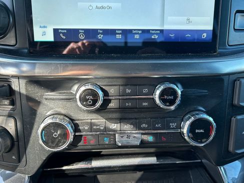 Used 2022 Ford F150 Lariat image 20