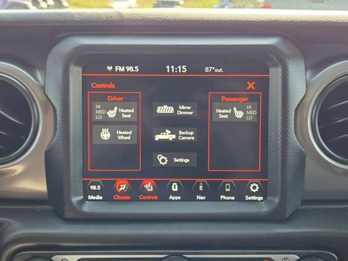 Used 2023 Jeep Gladiator Sport AWD/4WD image 25