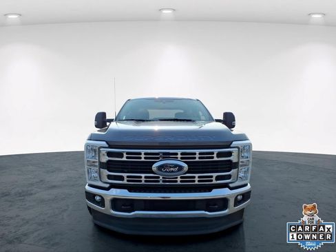 Used 2025 Ford F250 XLT AWD/4WD image 4
