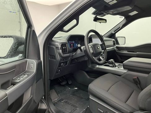 New 2025 Ford F150 XLT w/ Equipment Group 301A Standard image 14