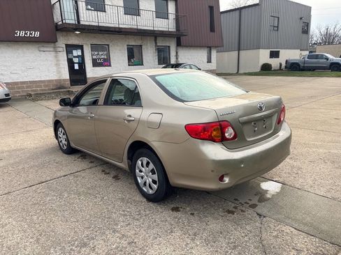 Used 2010 Toyota Corolla image 5