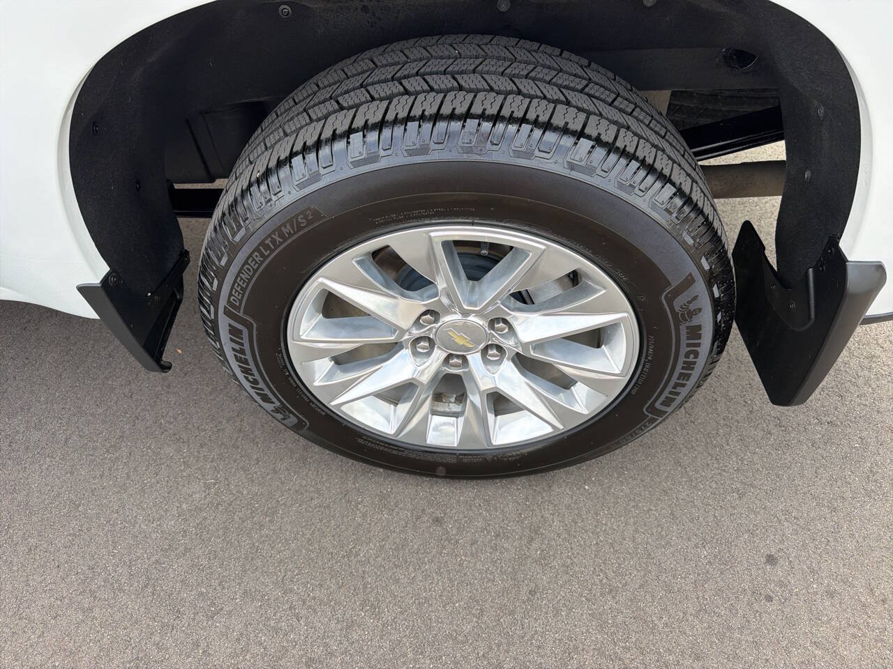 Used 2019 Chevrolet Silverado 1500 LTZ AWD/4WD image 11