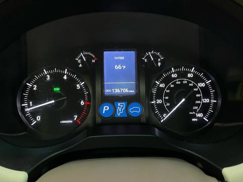 Used 2015 Lexus GX 460 w/ Premium Package AWD/4WD image 17
