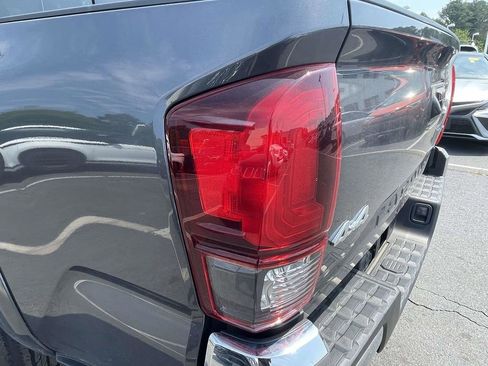 Used 2023 Toyota Tacoma SR5 AWD/4WD image 17