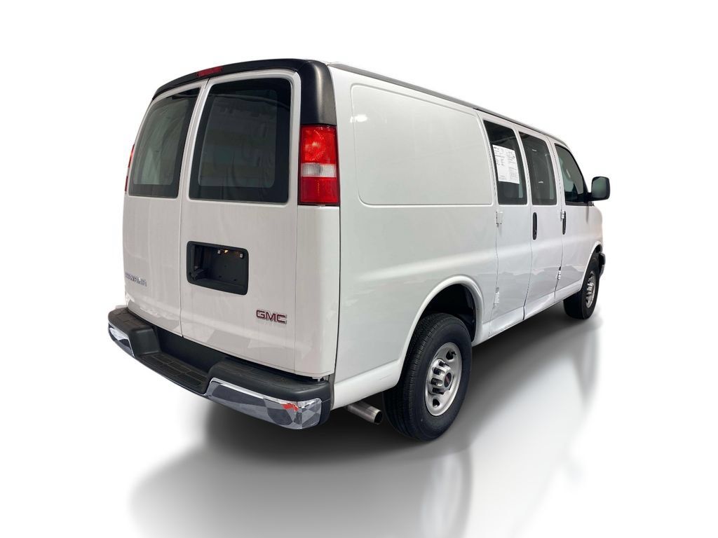 Used 2024 GMC Savana 2500 w/ Driver Convenience Package RWD image 4