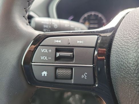 Used 2025 Honda Pilot EX-L image 22